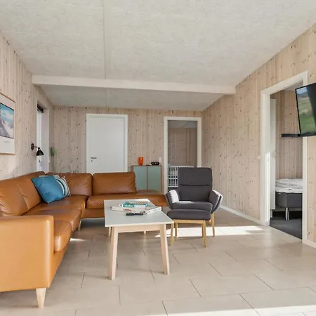 4 Bedroom Nice In