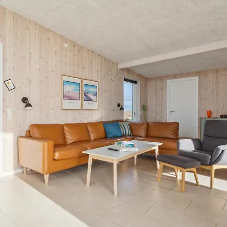 4 Bedroom Nice In Дом отдыха